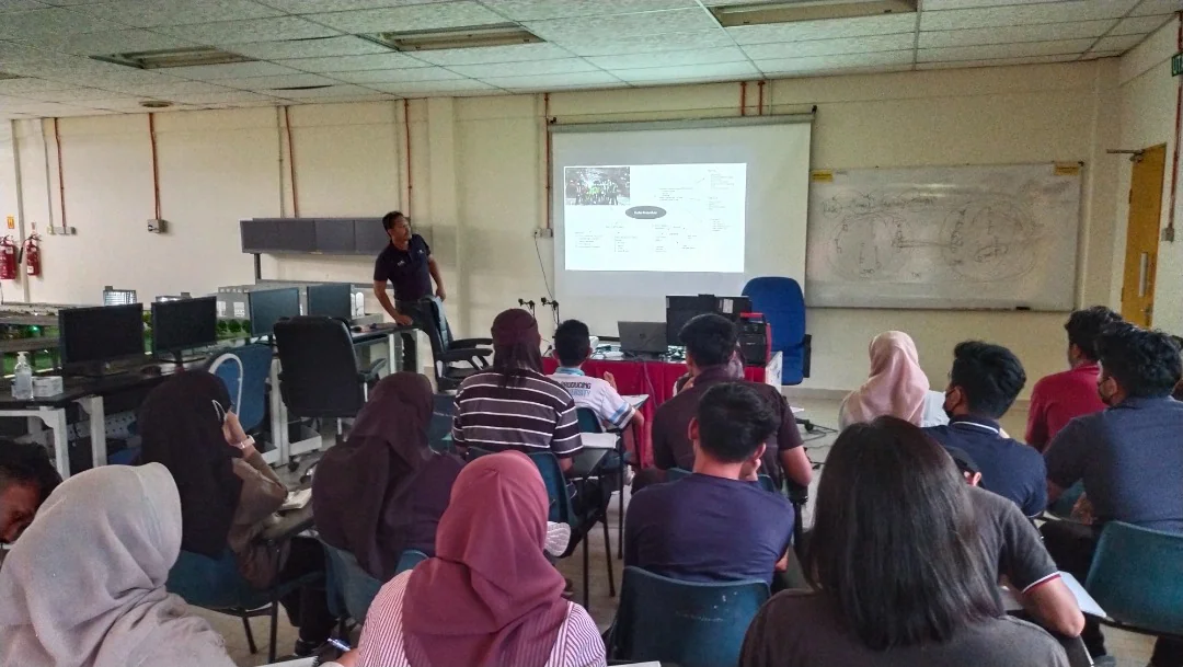 PENJANA Persijilan Professional Rail In Signalling and Communication Kolej Komuniti Masjid Tanah