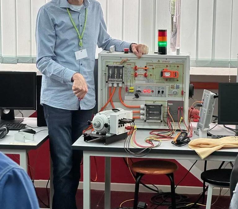 Technical Automotive High Voltage Education Made Easy & Safe