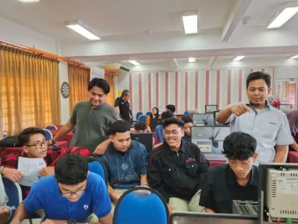 d7125368 833d 44ba b1e4 3ed840f5de33