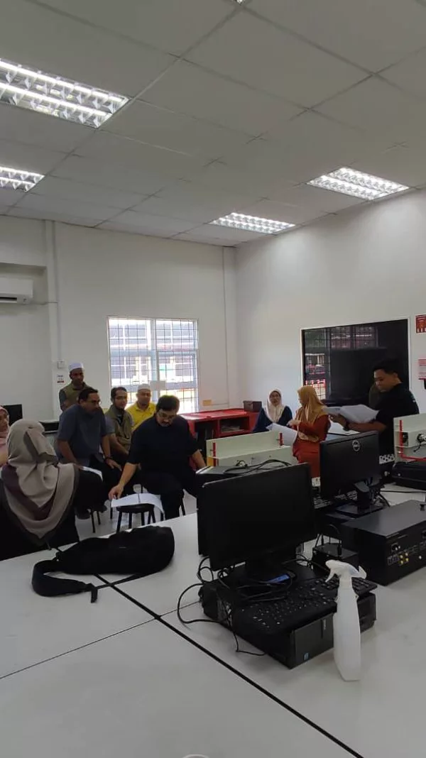 1224cfbc 4ef6 43f6 bea4 6bc736497ace