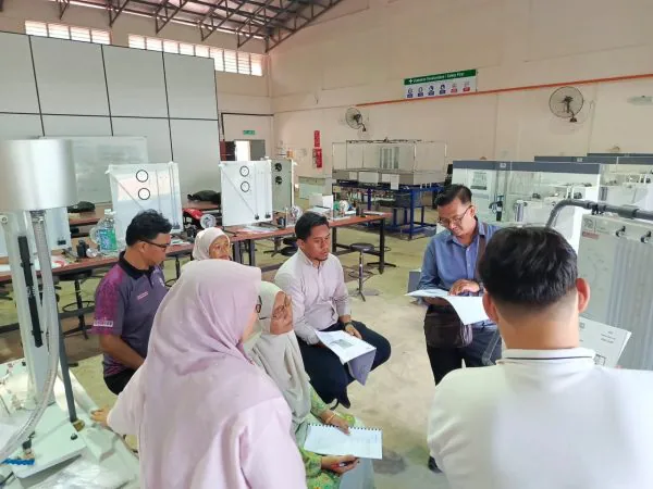 Training for Thermal Power Plant with Steam Turbine TD1060V / TQ 1 4